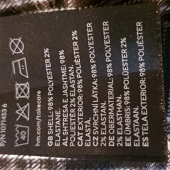 H & M Pleated Skirt NWOT - Picture 5 of 5